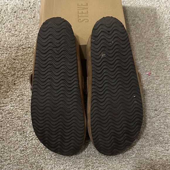 Steve Madden Sam-F Clogs - Picture 5 of 5